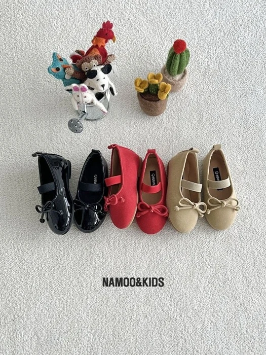 Mongshil Ribbon Mary Jane Shoes