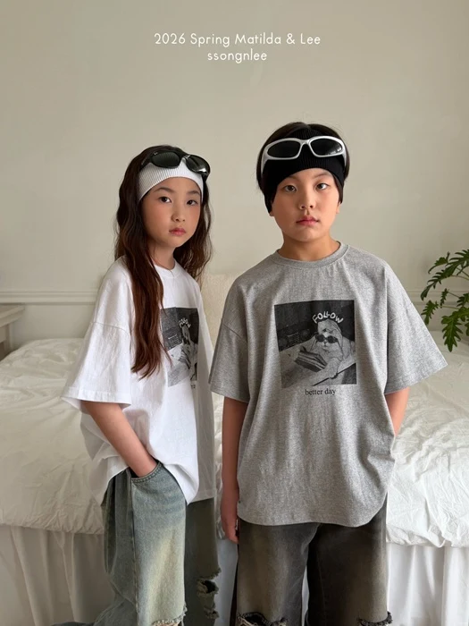 Follow Cat Short Sleeve Tee