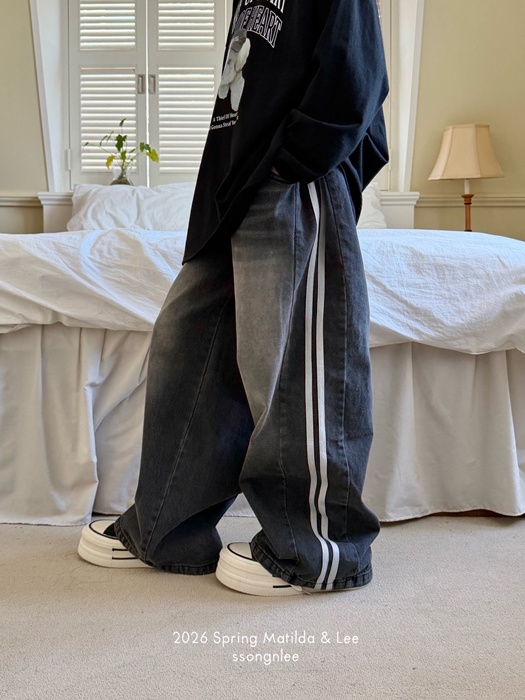Line Track Denim Pants