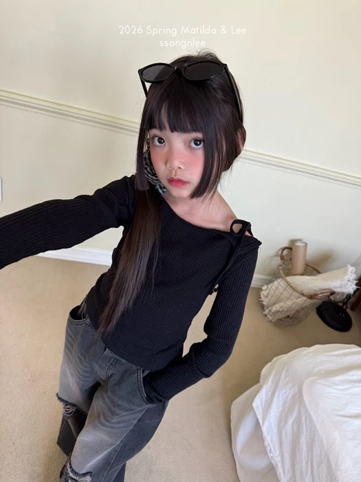 Strap Slit Tee