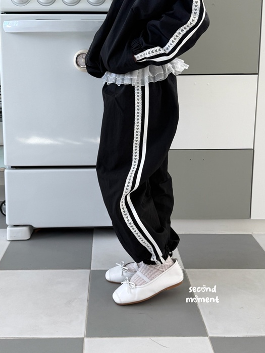 Frill Heart Jogger Pants Frill Heart Jogger Pants