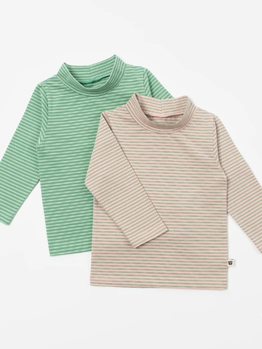 Nuzzle Mock Neck Tee