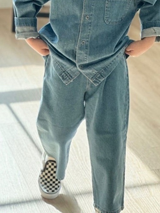 Oversized Buckle Denim Pants Oversized Buckle Denim Pants
