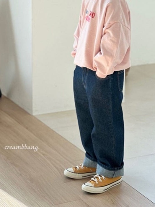 Half-Open Roll-Up Denim Pants Half-Open Roll-Up Denim Pants