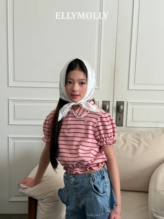 Curling Collar Frill Tee