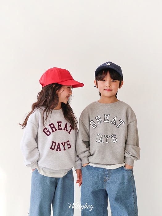 Days Sweatshirt Days Sweatshirt