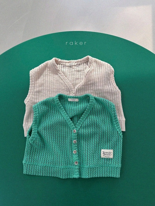 Friends Knitting Vest