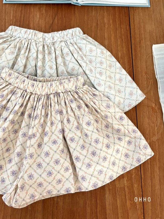 26 Floral Skirt Pants 26 Floral Skirt Pants