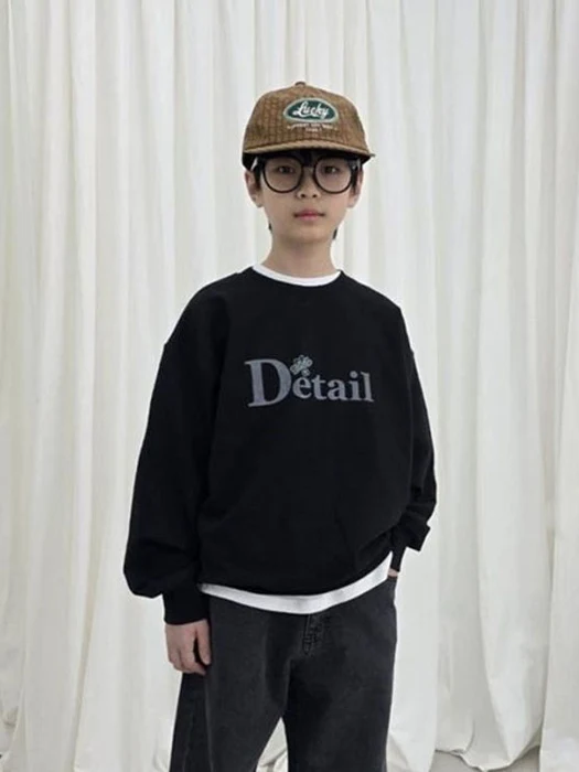 Detail Sweatshirt Detail Sweatshirt