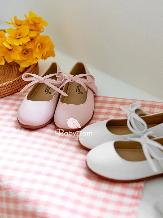 Lovelies Flat Lovelies Flat