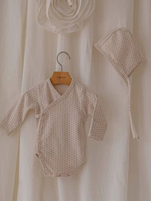 Sophia Newborn Suit (Heart)