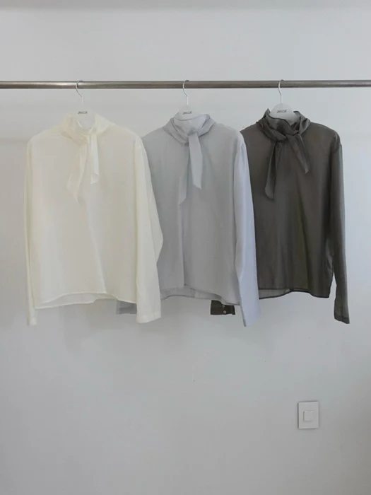 Mood Blouse