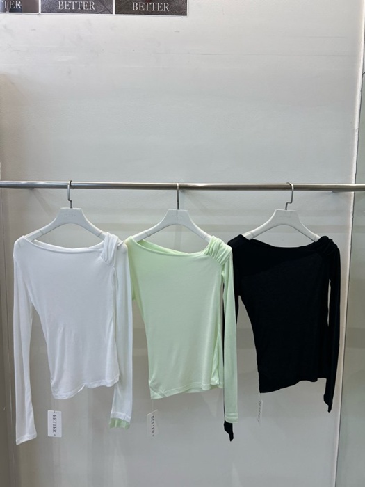 Off-Shoulder Tee