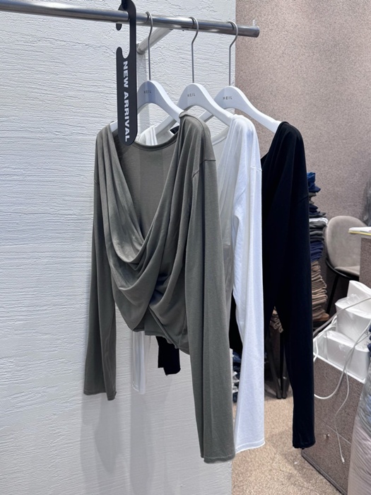 Backless Tee Backless Tee