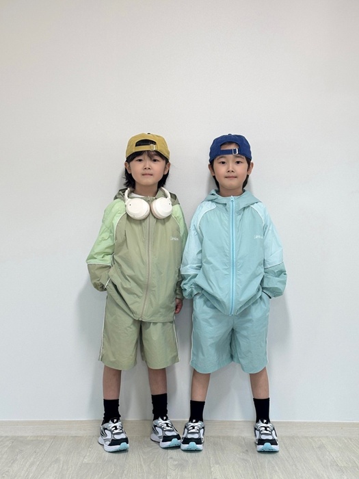Light Windbreaker Set Light Windbreaker Set