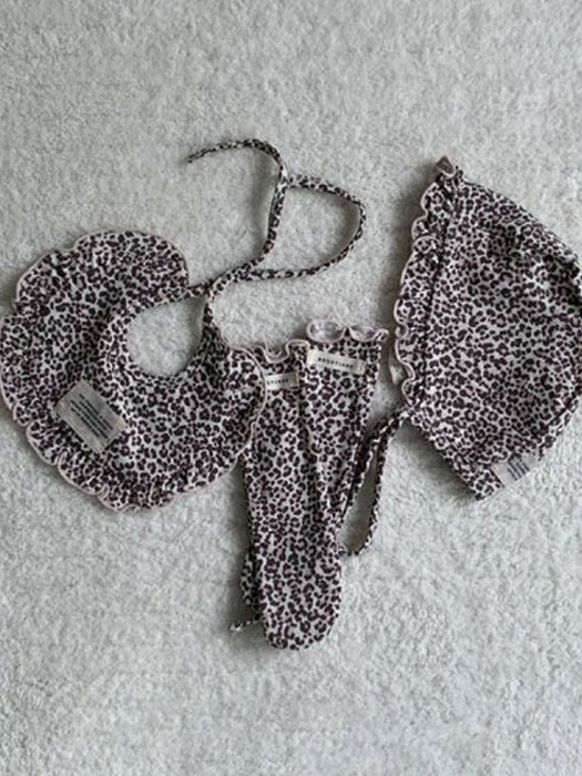 Pink Leo Bib Pink Leo Bib
