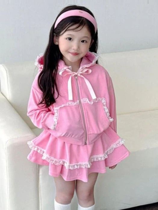 Lace Tiered Hood Set Lace Tiered Hood Set