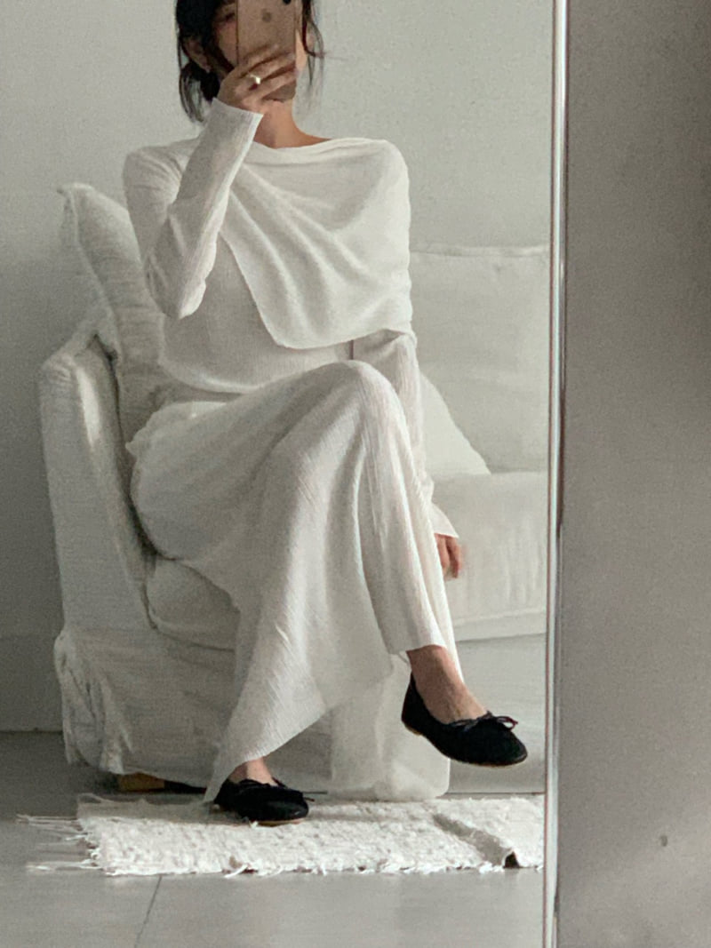 Afarrier - Korean Women Fashion - #momslook - Scarf Pleats Blouse - 8