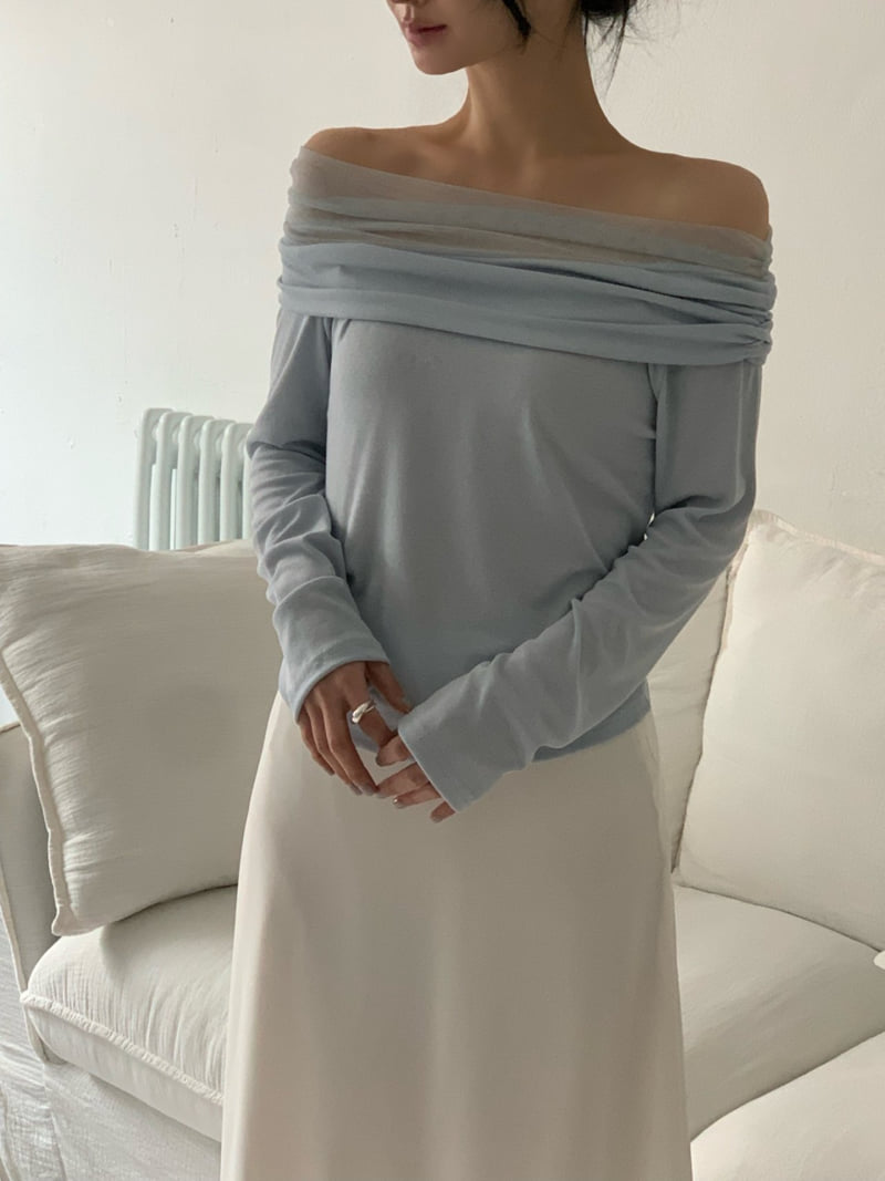 Afarrier - Korean Women Fashion - #womensfashion - Rosanna Mesh Off-Shoulder Tee - 11