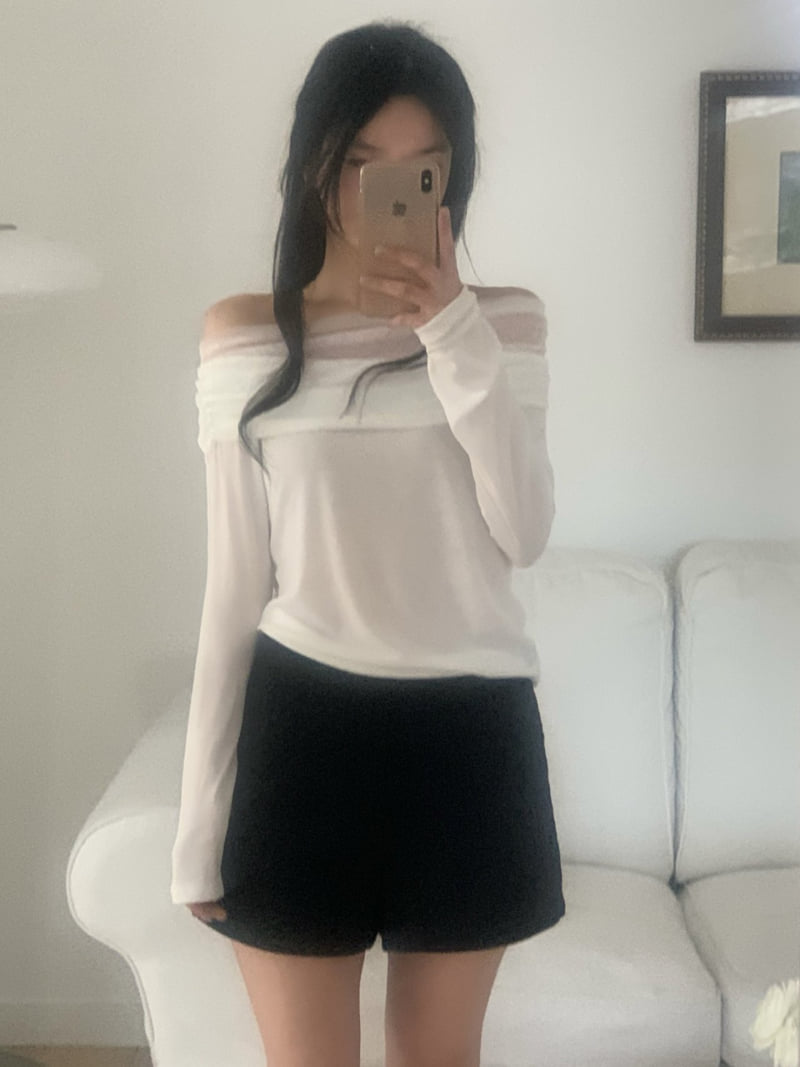 Afarrier - Korean Women Fashion - #womensfashion - Rosanna Mesh Off-Shoulder Tee - 3
