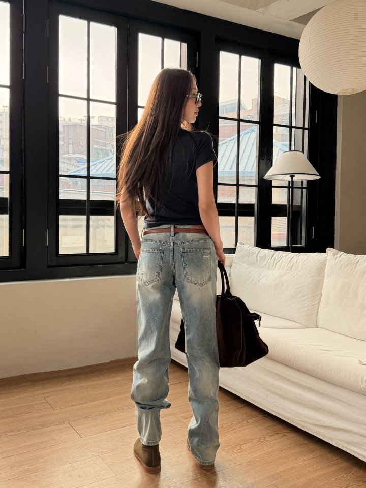 Baguette - Korean Women Fashion - #momslook - Label Straight Denim Pants - 2
