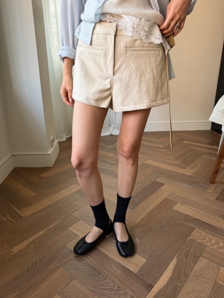 Better - Korean Women Fashion - #pursuepretty - Lamb Glossy Pants - 5