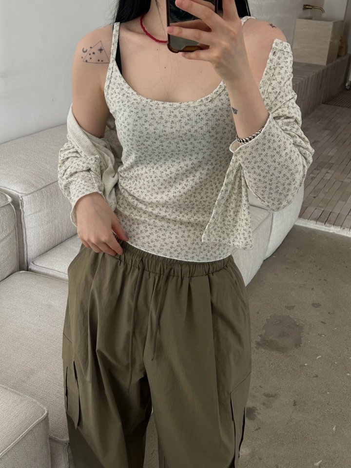Buckle - Korean Women Fashion - #momslook - Floral Sleeveless Set - 12