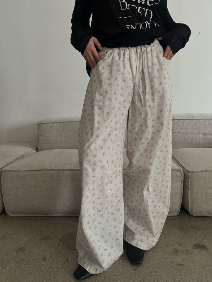 Buckle - Korean Women Fashion - #womensfashion - Flower Wide Pants - 3
