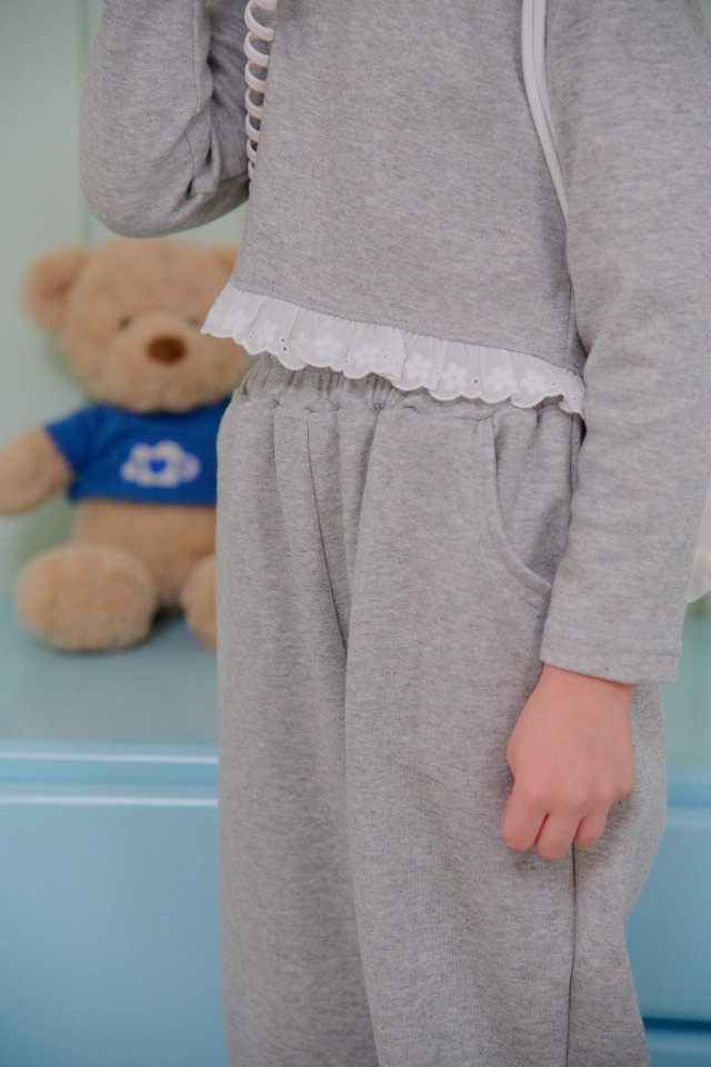Chouchou Shasha - Korean Children Fashion - #Kfashion4kids - Kitsch Embroidered Tee - 6