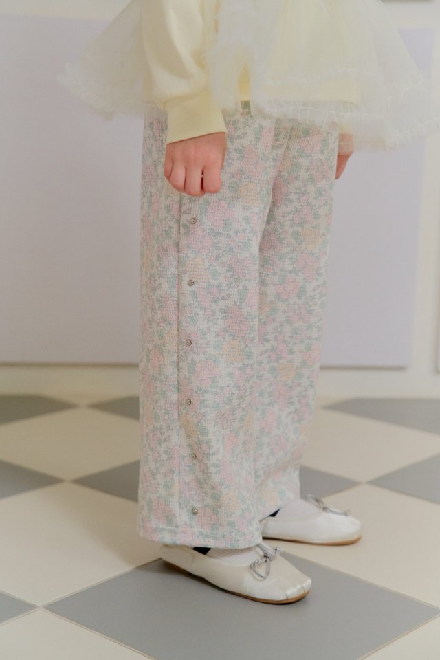 Chouchou Shasha - Korean Children Fashion - #toddlerclothing - Lilly Studded Pants - 5