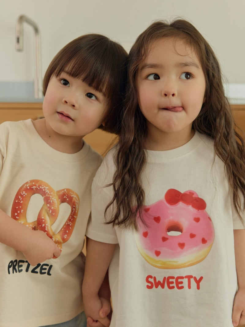 Daily Bebe - Korean Children Fashion - #kidsshorts - Bakery Short Sleeve Tee - 9