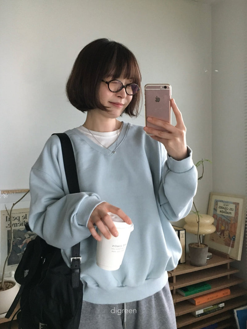 Digreen - Korean Women Fashion - #womensfashion - V-Neck Sweatshirt (Mom) - 8