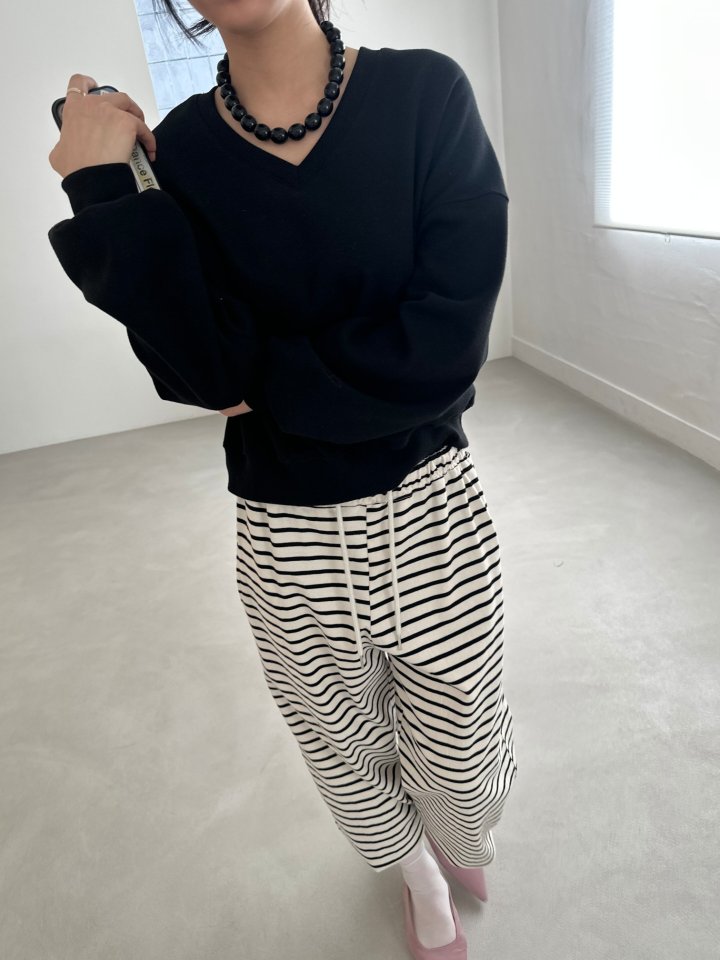 Dress U - Korean Women Fashion - #momslook - Honey V-Neck Sweatshirt - 11