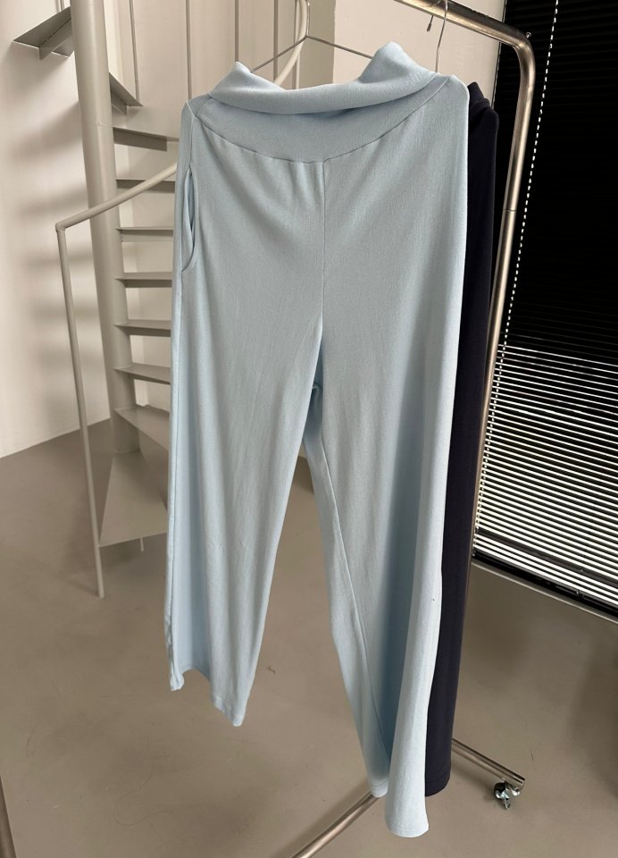 Dress U - Korean Women Fashion - #momslook - Roll-Up Punching Pants - 12