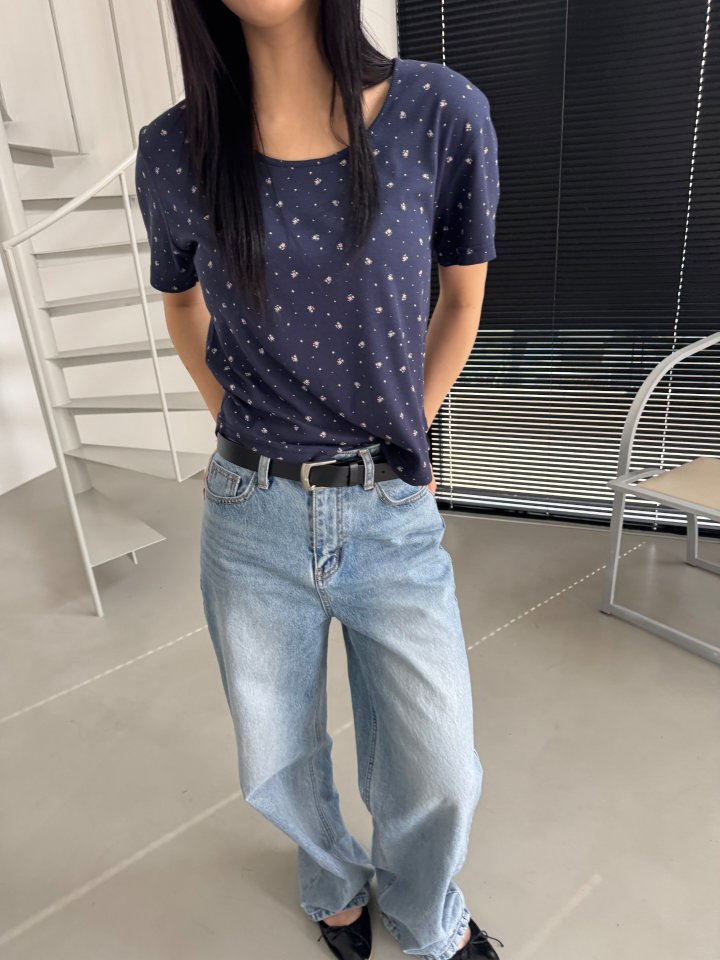 Dress U - Korean Women Fashion - #romanticstyle - Flower Ribbed Tee - 5