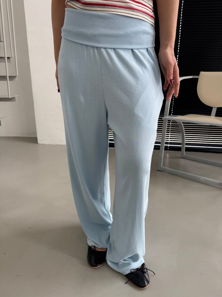 Dress U - Korean Women Fashion - #restrostyle - Roll-Up Punching Pants - 4