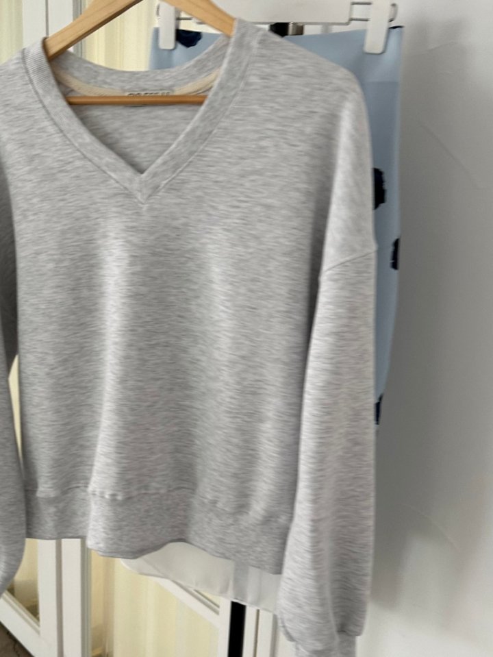 Dress U - Korean Women Fashion - #thatsdarling - Honey V-Neck Sweatshirt - 3