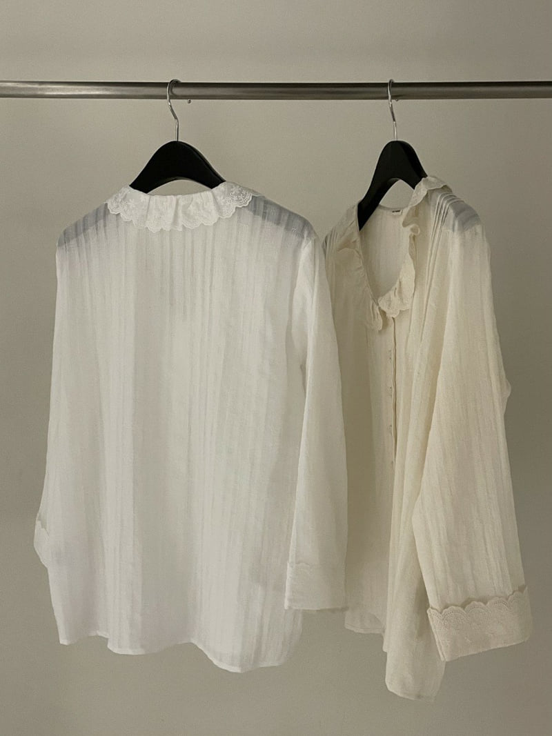 Flatgarden - Korean Women Fashion - #vintagekidsstyle - Yuki Lace Blouse - 3