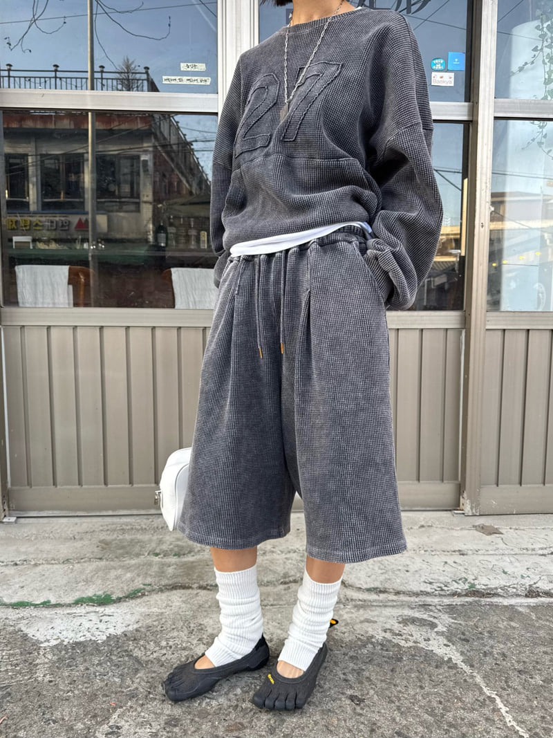 Heil - Korean Women Fashion - #momslook - Pigment Waffle Bermuda Pants - 4