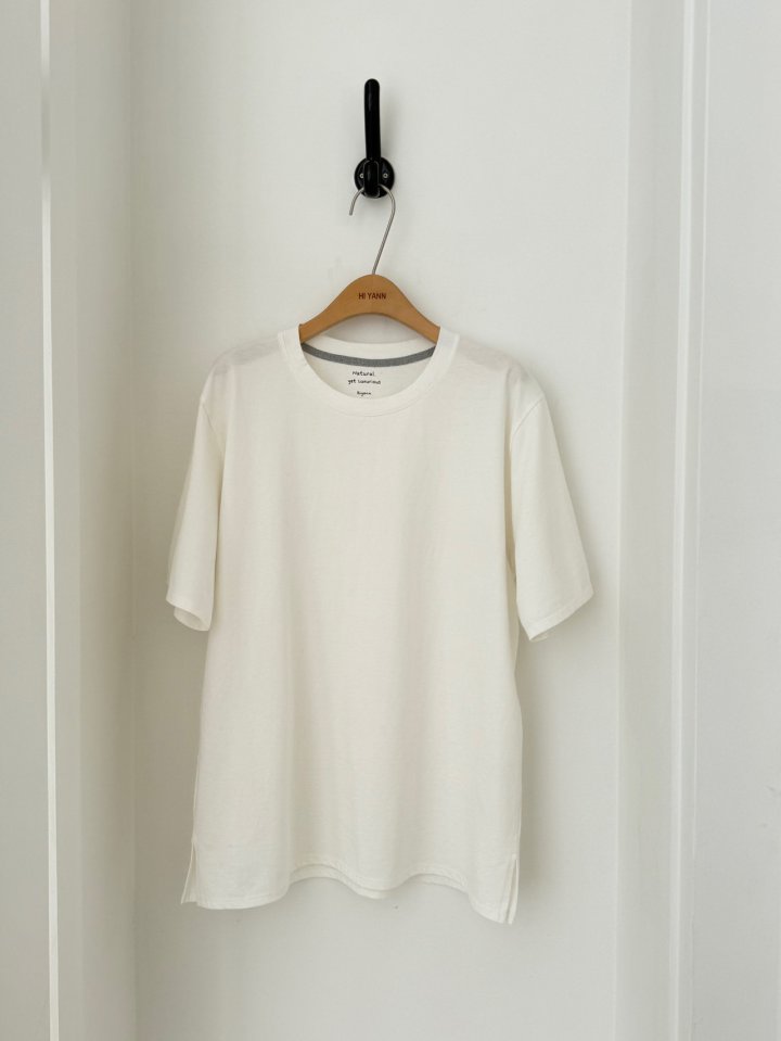 Hiyann - Korean Women Fashion - #momslook - Harry Slit Tee - 2