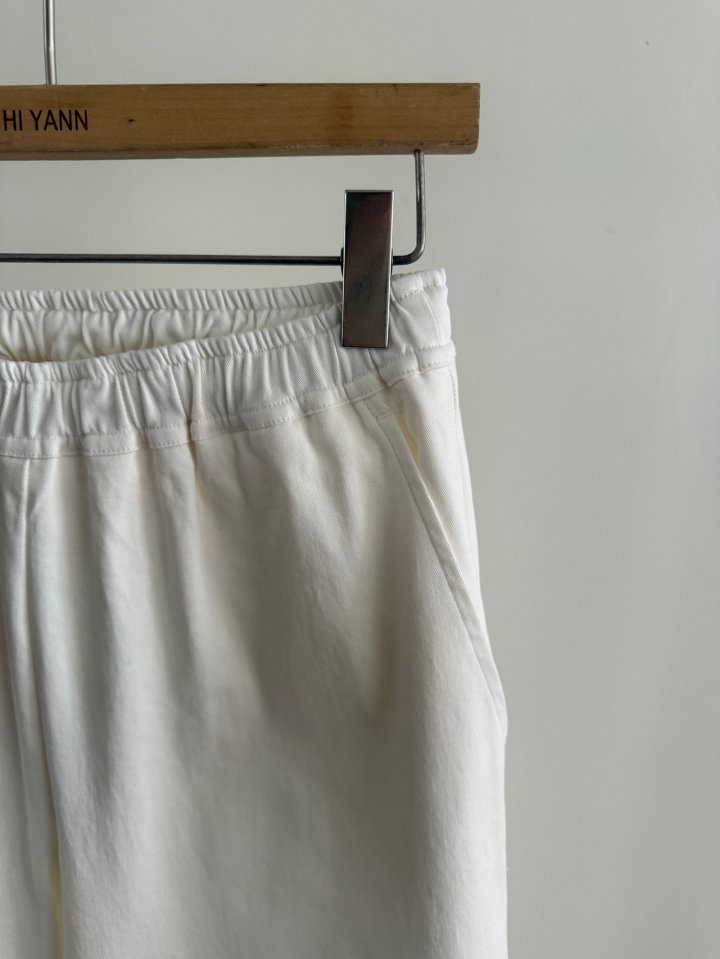 Hiyann - Korean Women Fashion - #vintagekidsstyle - Cation Banding Pants - 4