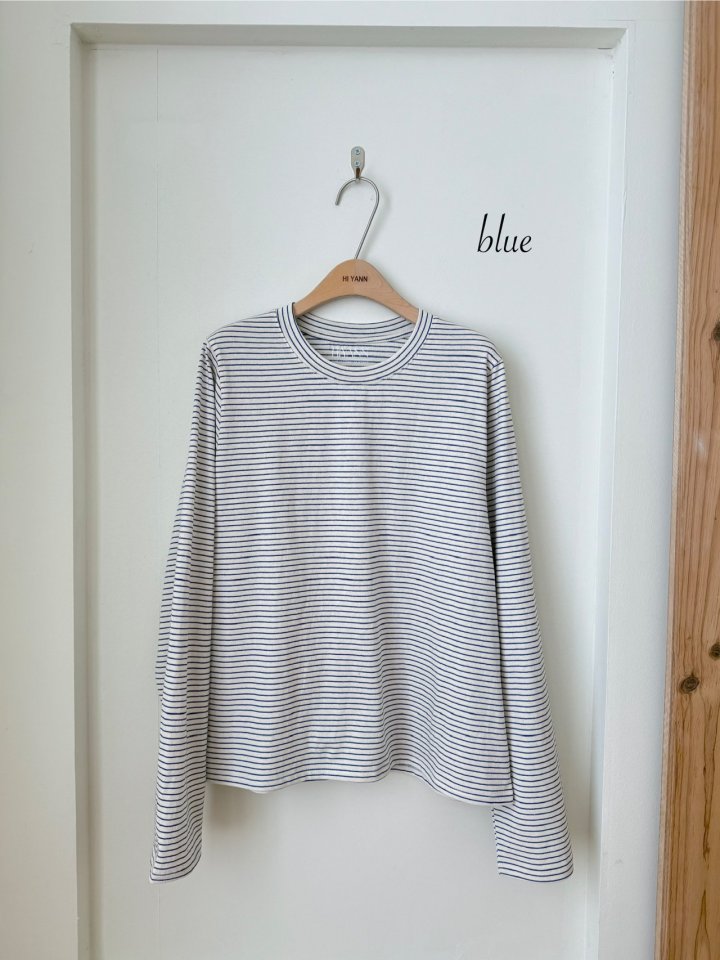Hiyann - Korean Women Fashion - #pursuepretty - Cult Fine Stripe Tee - 3