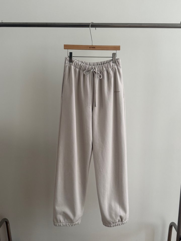 Hiyann - Korean Women Fashion - #womensfashion - Butler Jogger Pants - 3