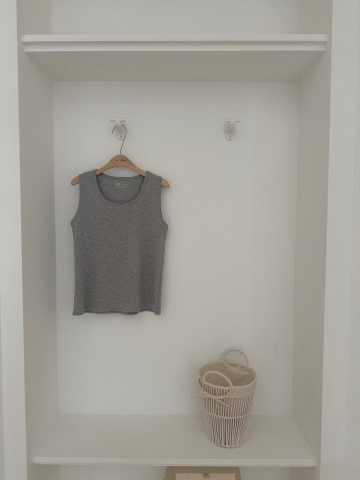Hiyann - Korean Women Fashion - #womensfashion - Cos Sleeveless Top - 9