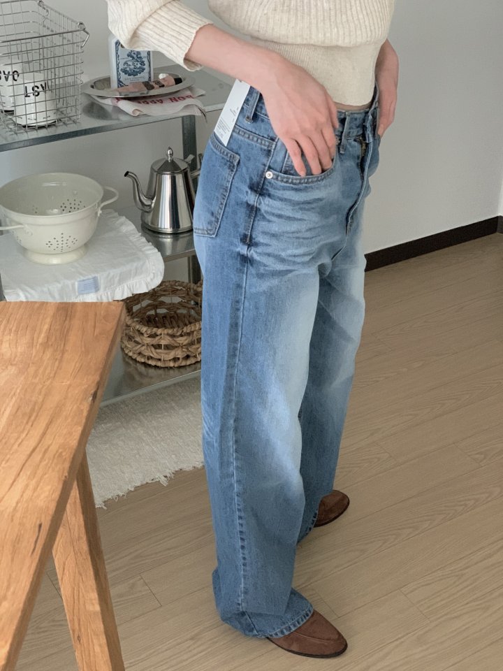 I'm here - Korean Women Fashion - #momslook - Embossed Washed Denim Pants - 5