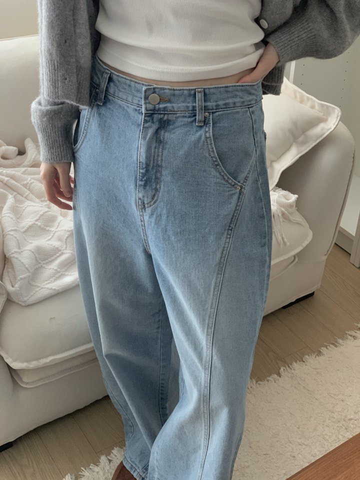 I'm here - Korean Women Fashion - #momslook - Seam Curve Round Denim Pants - 11