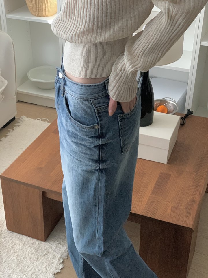 I'm here - Korean Women Fashion - #restrostyle - Embossed Washed Denim Pants - 10