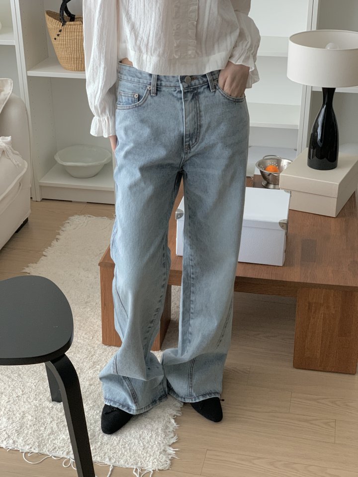 I'm here - Korean Women Fashion - #thatsdarling - Side Stitch Wide Denim Pants - 3