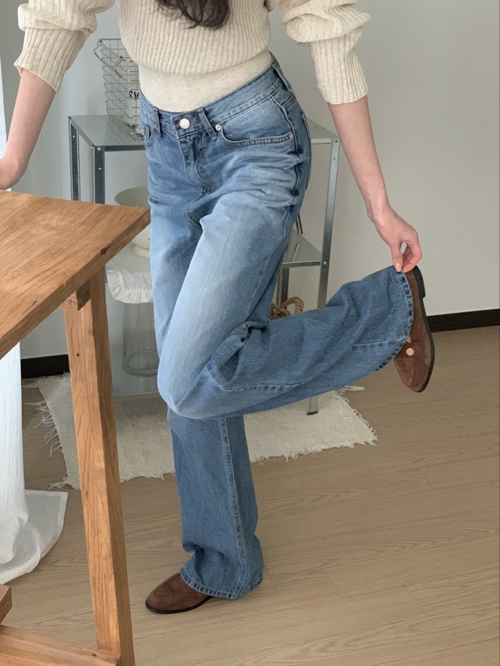 I'm here - Korean Women Fashion - #vintageinspired - Embossed Washed Denim Pants - 7