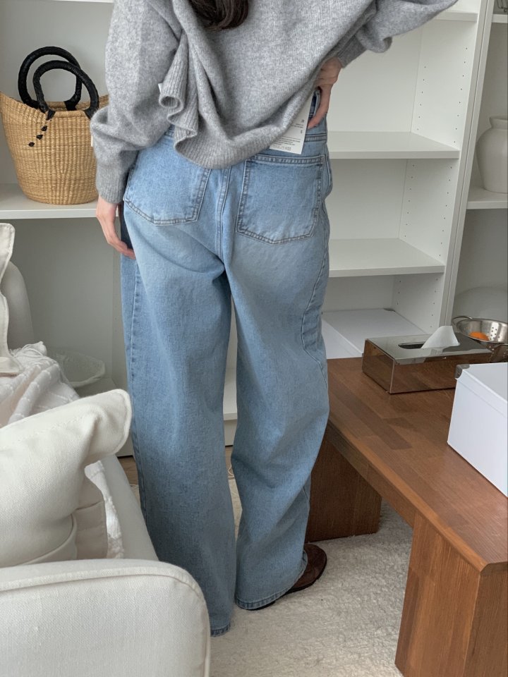 I'm here - Korean Women Fashion - #womensfashion - Seam Curve Round Denim Pants - 10